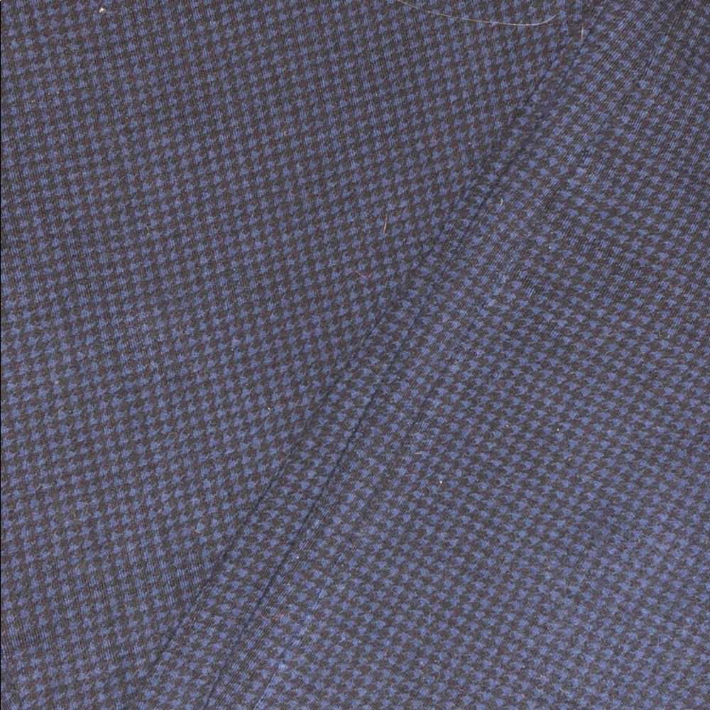 Black and blue houndstooth legging